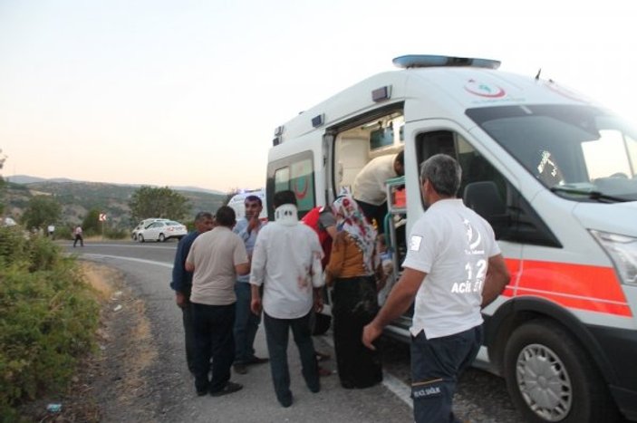 Diyarbakır'da minibüs devrildi: 25 yaralı