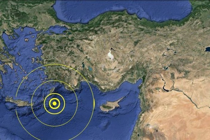 Girit Adası'nda 5.3 büyüklüğünde deprem oldu