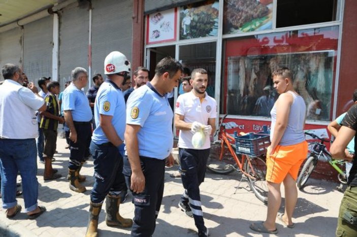 Suriyeli kasap, elini kıyma makinesine kaptırdı