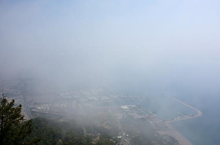 Nem bulutları Antalya'yı kapladı