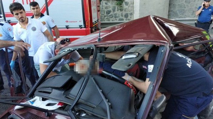 Samsun'da iki otomobil çarpıştı: 1 ölü, 1 yaralı