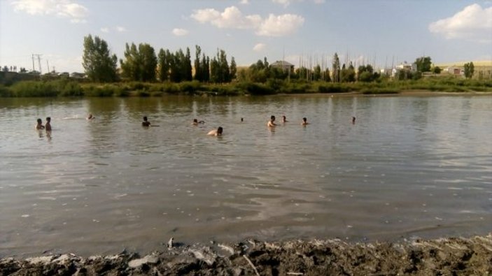 Muş'ta 3 çocuk nehirde boğuldu