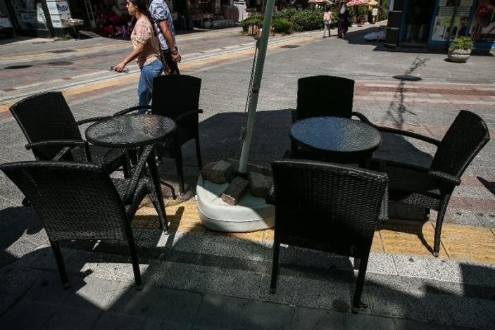 İstanbul'da görme engellilerin alanı kısıtlanıyor