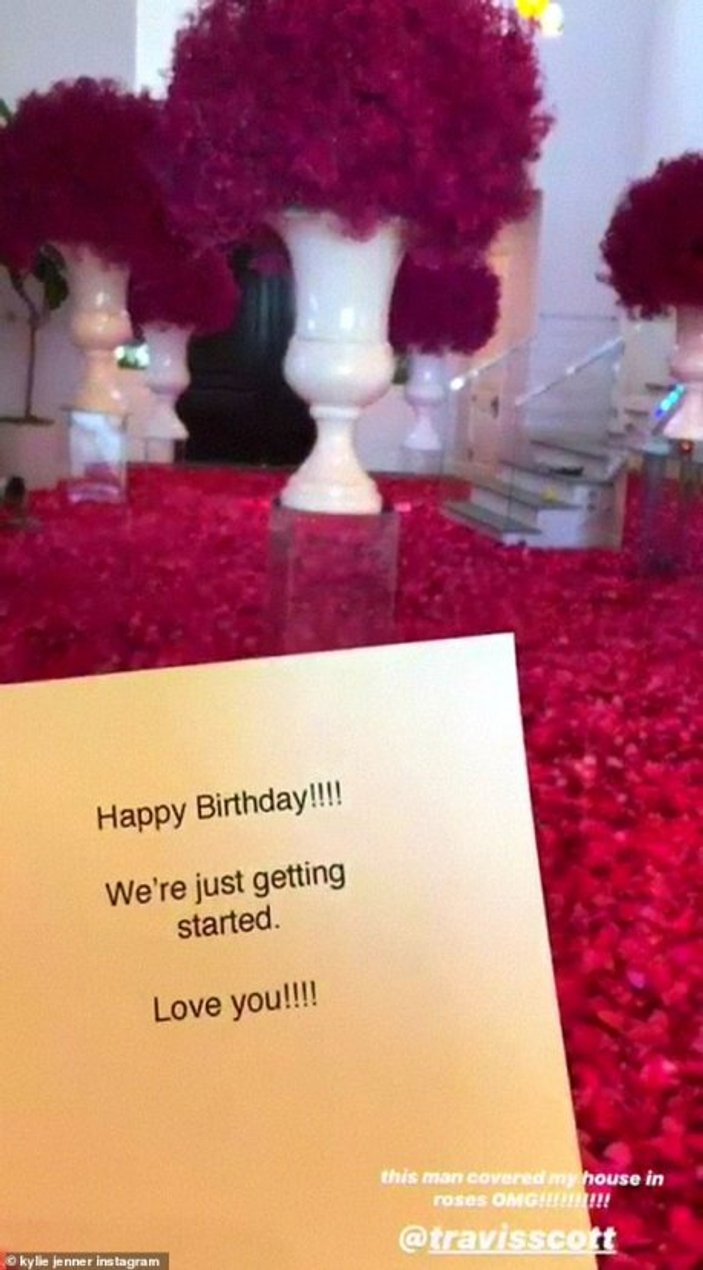 Kylie Jenner'a sevgilisinden erken doğum günü sürprizi