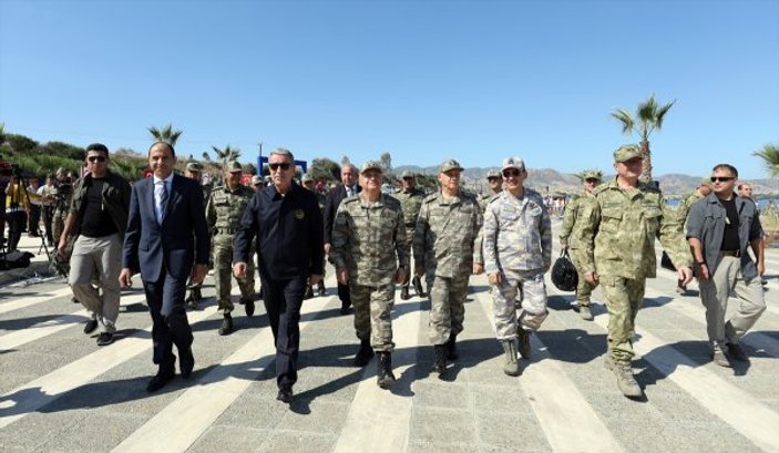 Erenköy Direnişi'nin yıl dönümünde komutanlar Kıbrıs'ta