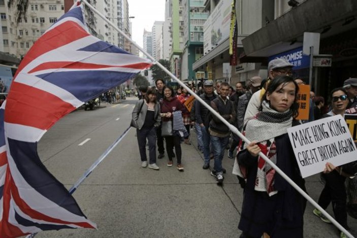 Çin, Hong Kong için İngiltere'yi uyardı