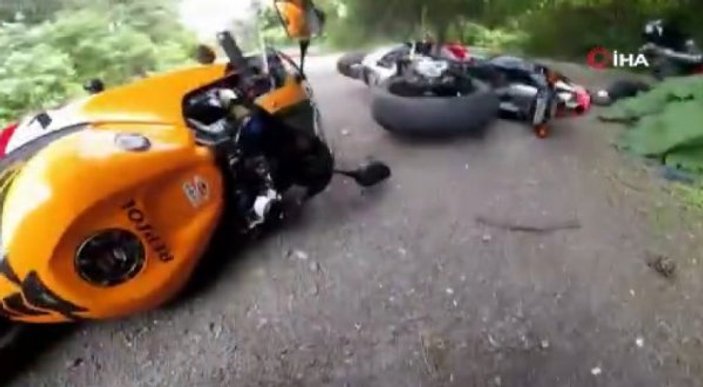 Sarıyer’de hız yapan motosikletliler çarpıştı