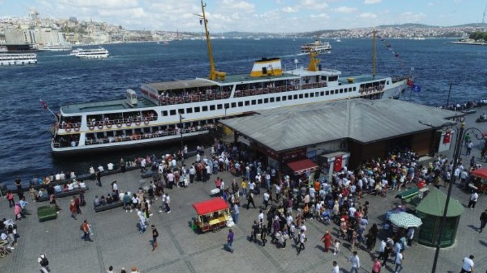 İstanbul'da kalanlar Adalar'a aktı