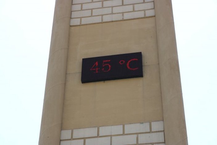 Diyarbakır'da termometreler 45 dereceyi gösterdi