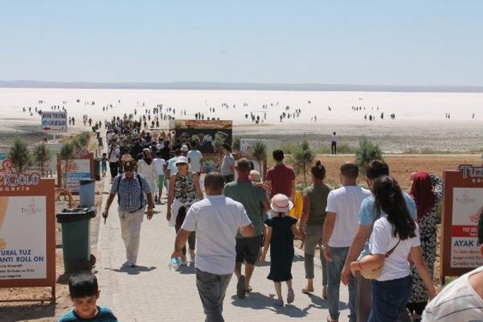 Tuz Gölü'nde bayram yoğunluğu yaşandı