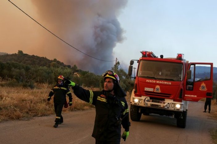 Yunanistan yangınla mücadele edemiyor