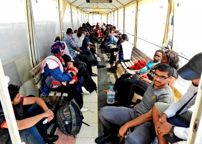 Çeşme'de 1 günde 93 göçmen yakalandı