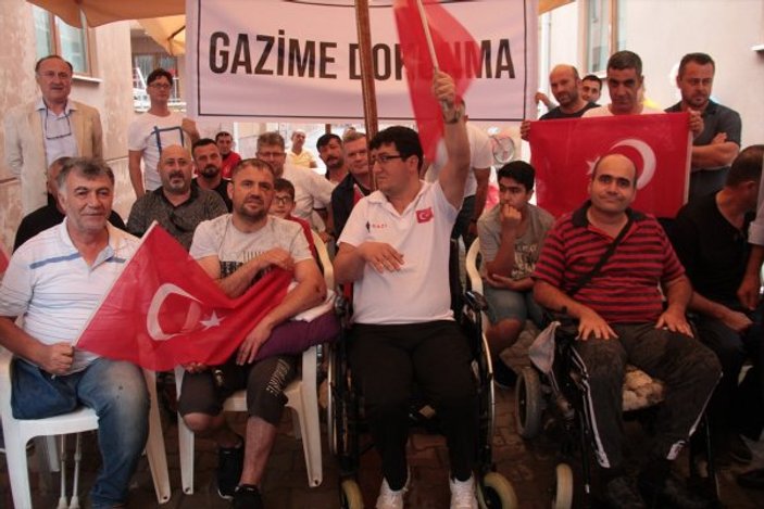 Bursa'da darbedilen gaziye destek ziyareti