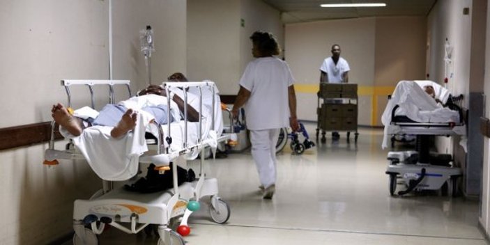 Fransa'da devlet hastanelerinde grev var