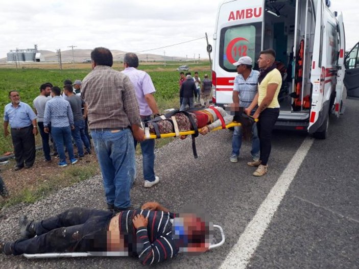 Nevşehir'de minibüs ve tır çarpıştı: 7 ölü, 8 yaralı