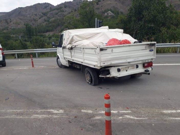 Amasya'da 3 araç birbirine girdi: 4 yaralı