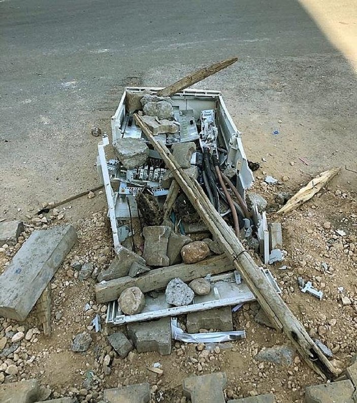 Silopi'de kaçak elektriğe karşı kurulan pano parçalandı