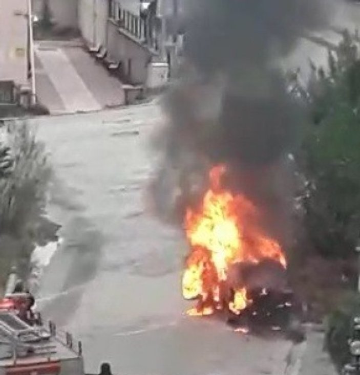 Tokat'ta aniden yanan otomobil mahalleliyi korkuttu
