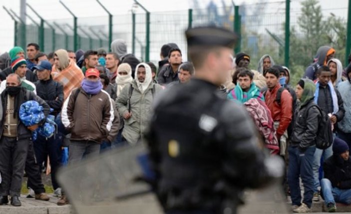 Göçmenler İngiltere'yi terk ediyor