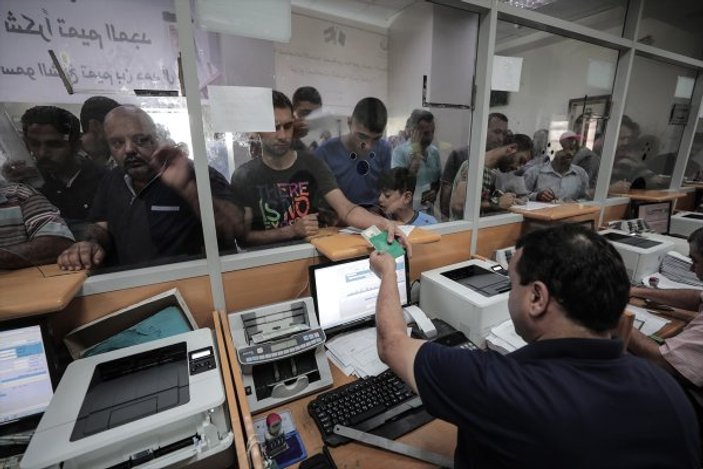 Katar, Gazze'de yoksul ailelere 10 milyon dolar dağıttı