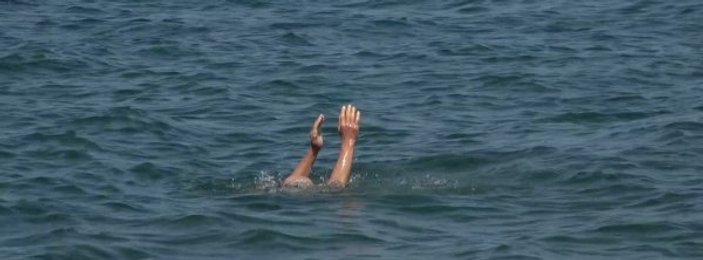Denizde boğulan adama kimse yardım etmedi