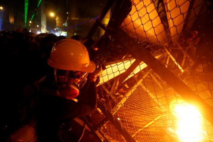 Hong Kong protestoları devam ediyor