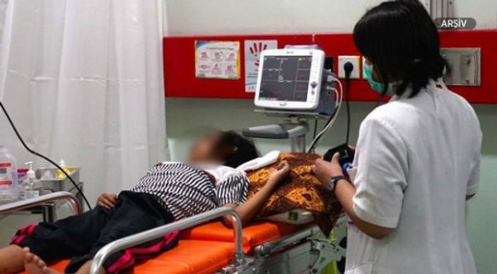 Endonezya'da eşini boynundan ısırarak öldürdü