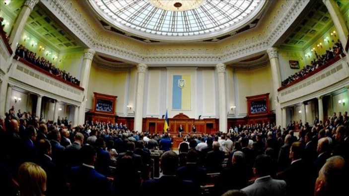 Ukrayna'da milletvekili dokunulmazlığı kaldırıldı