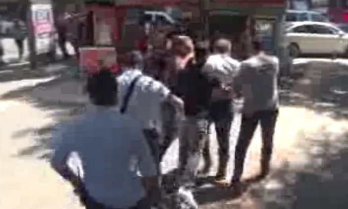 Gaziantep'te HDP eylemi vatandaşları kızdırdı