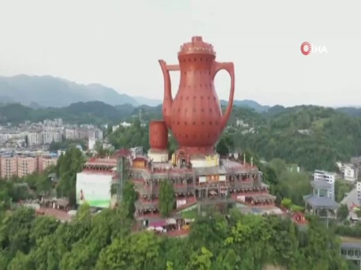 Çin'de yapılan devası çaydanlık