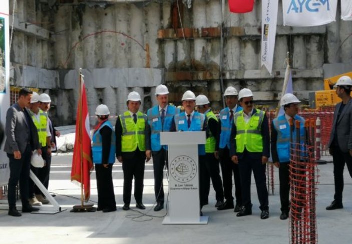 Yeni havalimanı metro istasyonunda ışık göründü