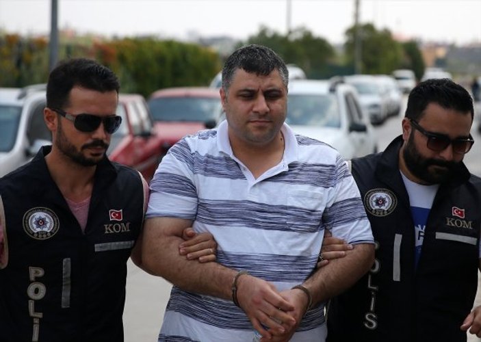 Adana'da FETÖ şüphelisinin evinden 70 hard disk çıktı