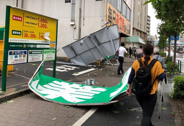 Japonya’yı Faxai Tayfunu vurdu: 1 ölü, 30 yaralı