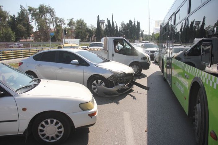 Adana'da ambulans kaza yapınca tekrar hastanelik oldu
