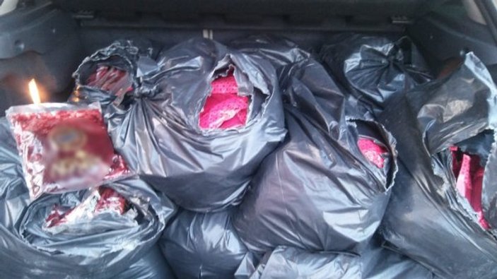 Adana'da 361 kilo kaçak nargile tütünü ele geçirildi