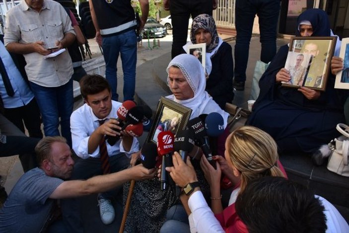 HDP binası önünde oturma eylemleri sürüyor