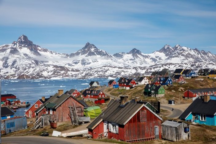 Grönland'da buzul koptu: 1 ölü 2 kayıp