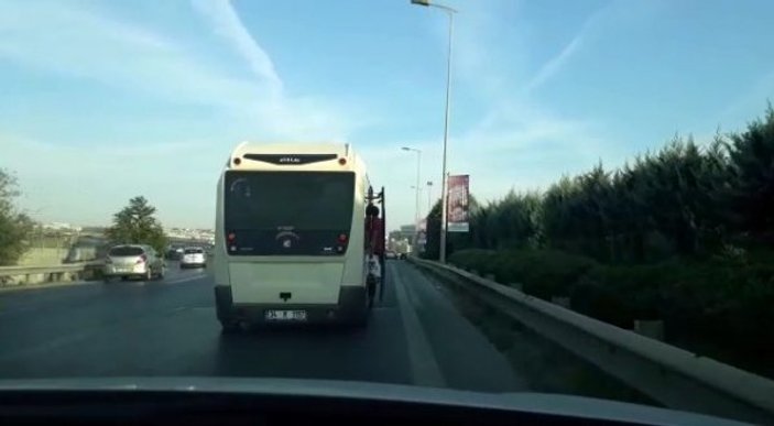 İstanbul'da minibüs kapıları açık seyretti