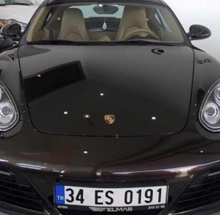 Pilot nişanlısı Ece Seçkin'e Porsche hediye etti