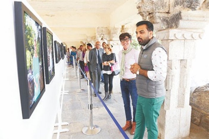 Dünyaca ünlü Meropi Mitrou ilk sergisini İFSAK'ta açıyor