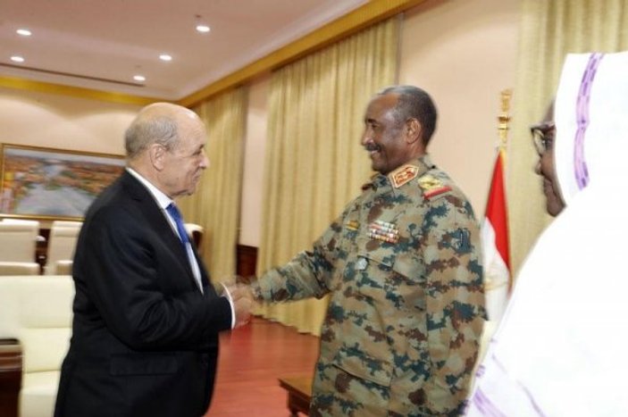 Fransa'da Sudan'a 60 milyon euroluk yardım