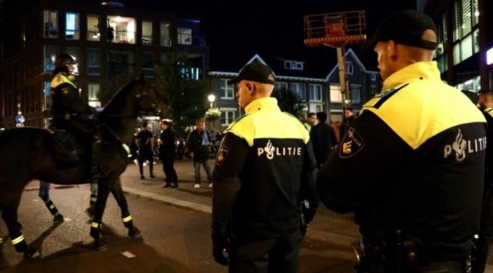 Hollanda'da camiye saldırı