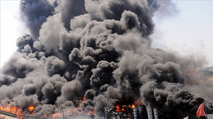 Tuzla'da yanan fabrikada patlama meydana geldi