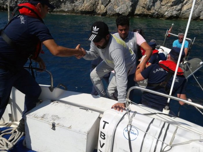 Datça'da göçmenler koyda tekne beklerken yakalandı