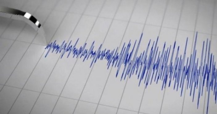 Endonezya'da 6,4 şiddetinde deprem