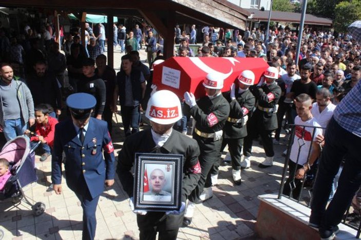 Askerde beyin kanaması geçiren şehit için tören düzenlendi