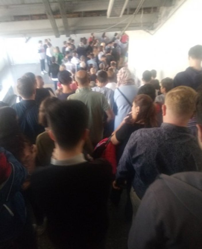 Atatürk Havalimanı metro istasyonunda seferler durduruldu