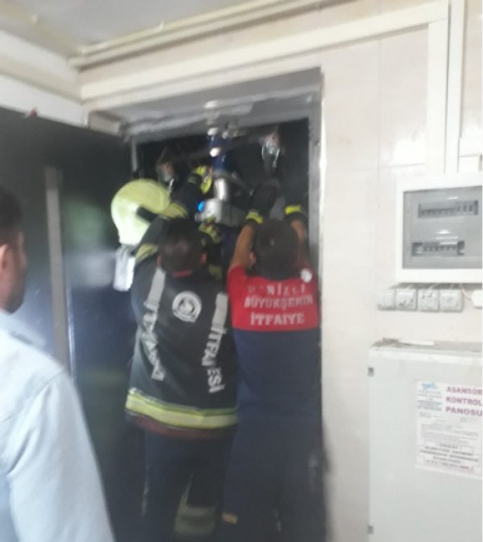 Denizli'de asansörde sıkışan 15 yaşındaki çocuk can verdi