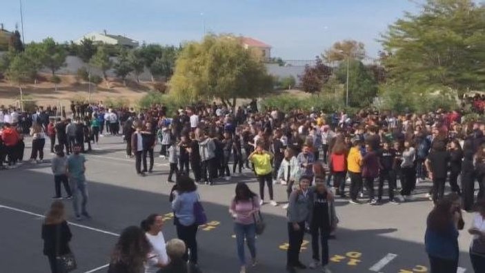 Depremin ardından Silivri'de okullar boşaltıldı