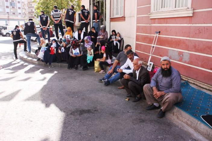 Annelerin HDP binası önündeki eyleminin 22'nci günü